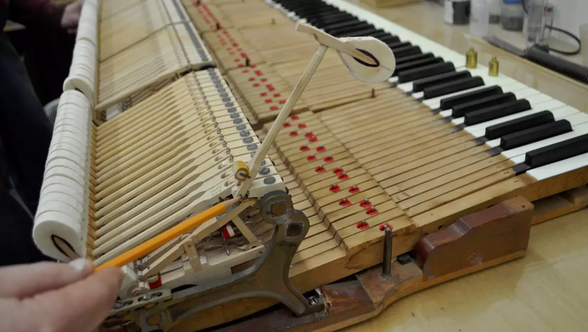 اجزای اصلی پیانو و نقش آنها در تولید صدا